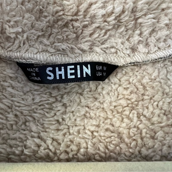 Tan Teddy Quarter Zip Mock Neck Pull Over Sweater- Size Medium - Picture 7 of 7